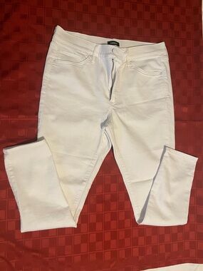 Express White Skinny Jeans — High-Rise Stretch